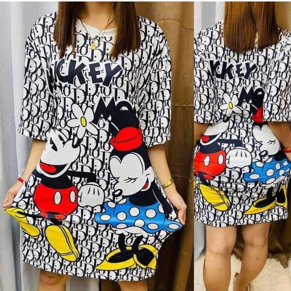 clothing - Picture 15 of 16